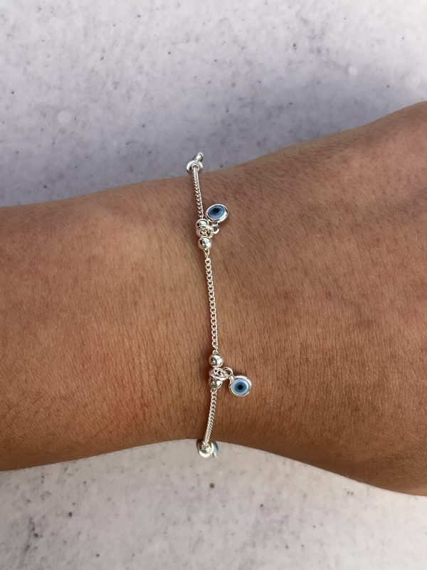 Pulsera con dijes ojo turco