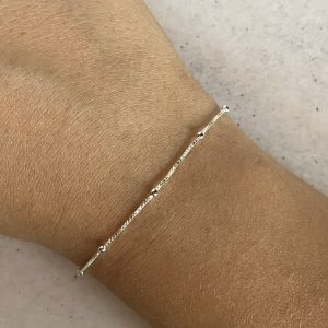 Pulsera veneciana con mini bolitas