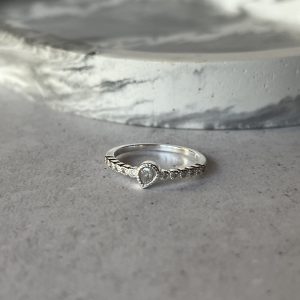 Anillo gota