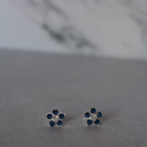 Caravanas flor azul